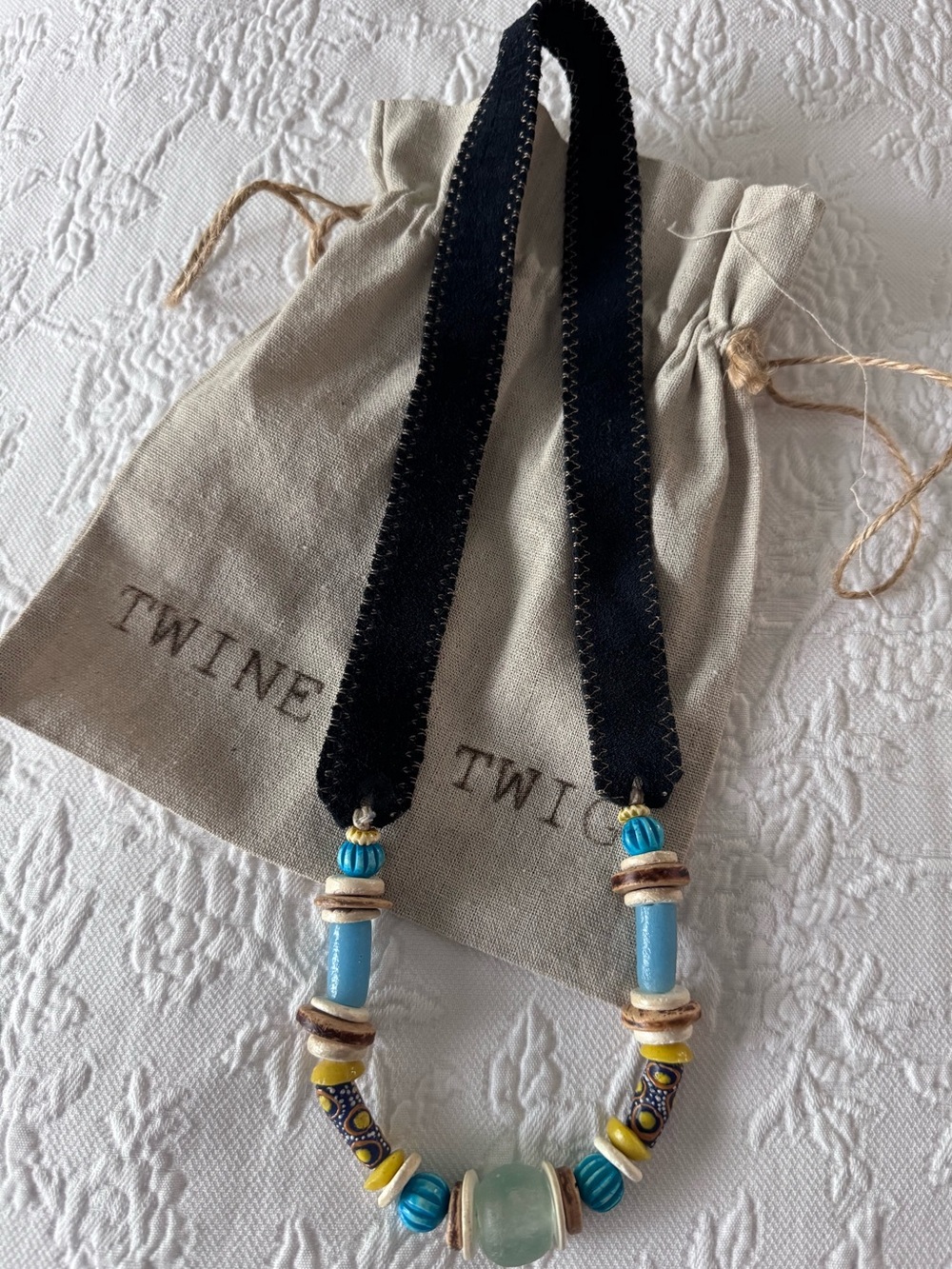 Twine & Twig Mid Classic Statement Necklace in Blue